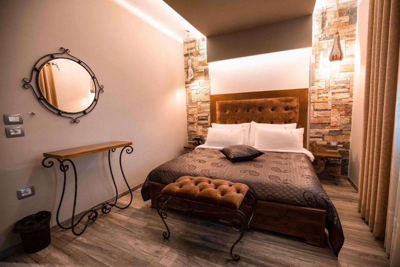 Vila Eden Boutique Hotel Korce Extérieur photo