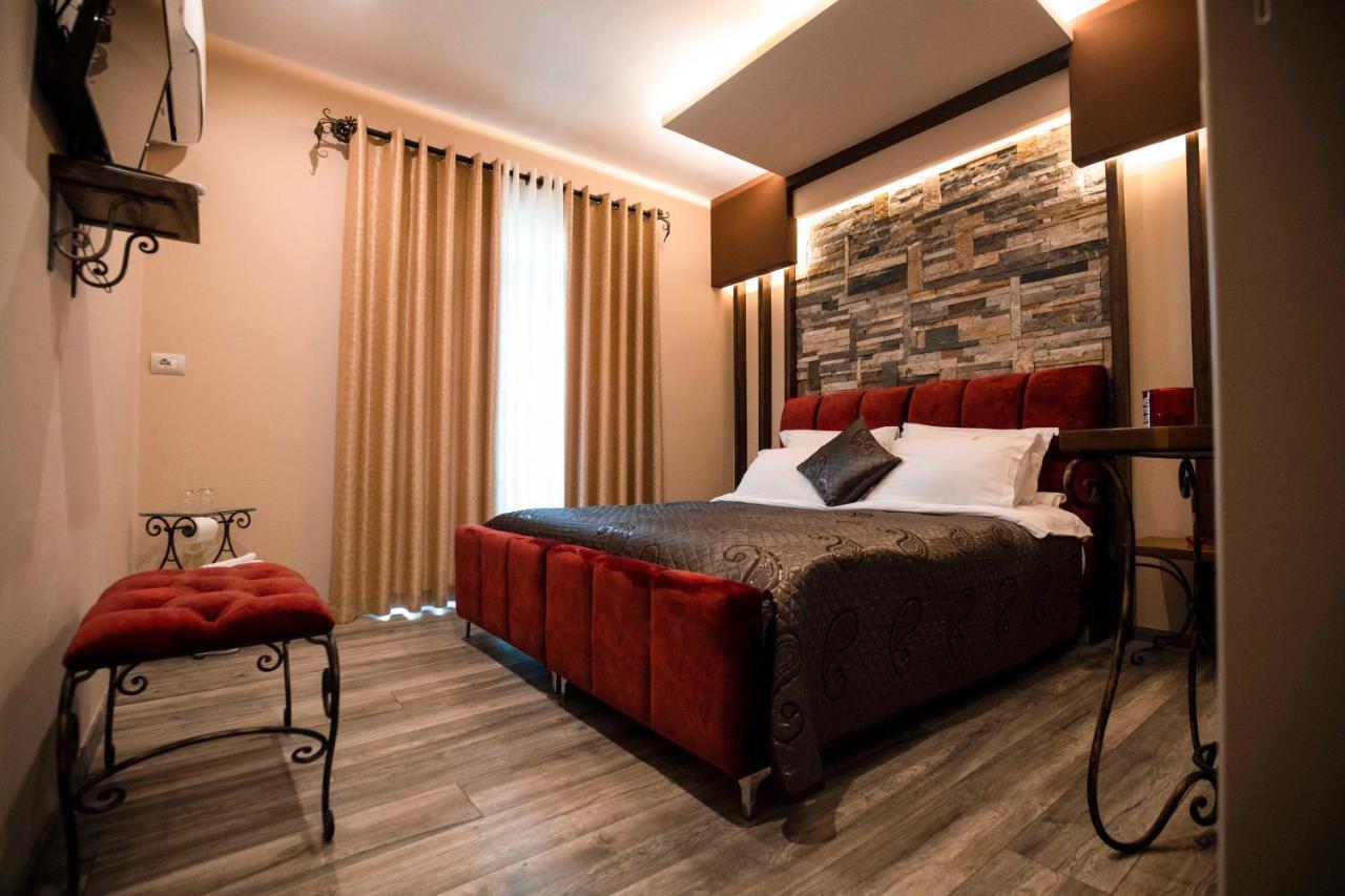 Vila Eden Boutique Hotel Korce Extérieur photo