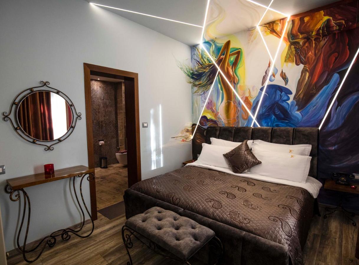 Vila Eden Boutique Hotel Korce Chambre photo