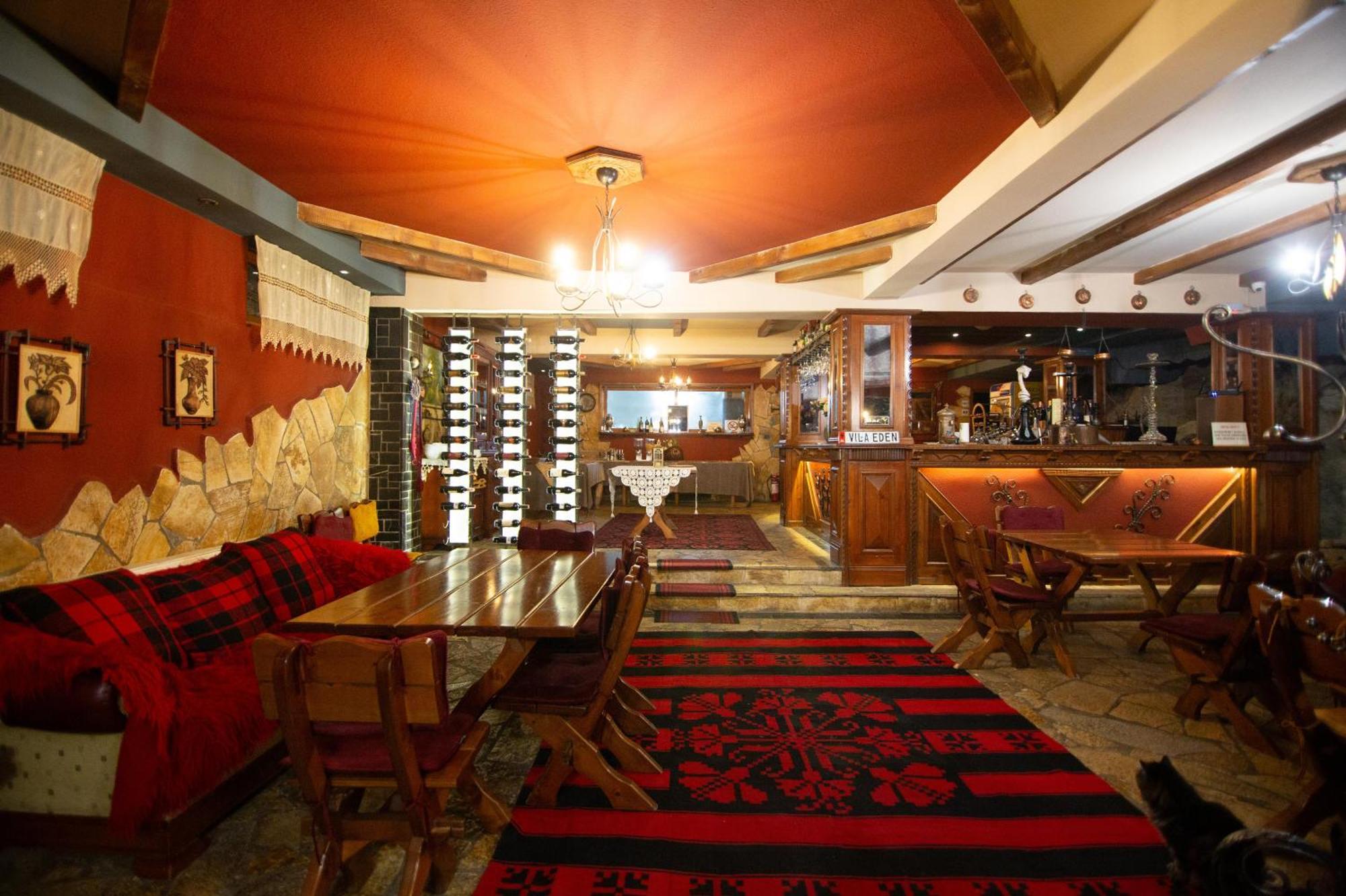Vila Eden Boutique Hotel Korce Extérieur photo