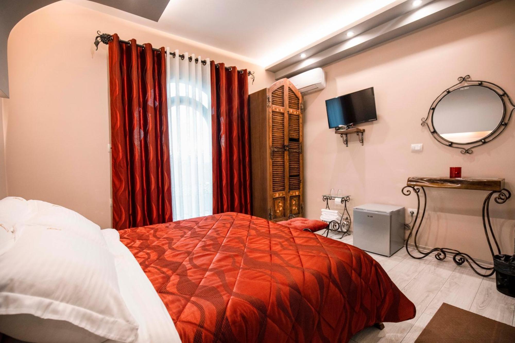 Vila Eden Boutique Hotel Korce Chambre photo