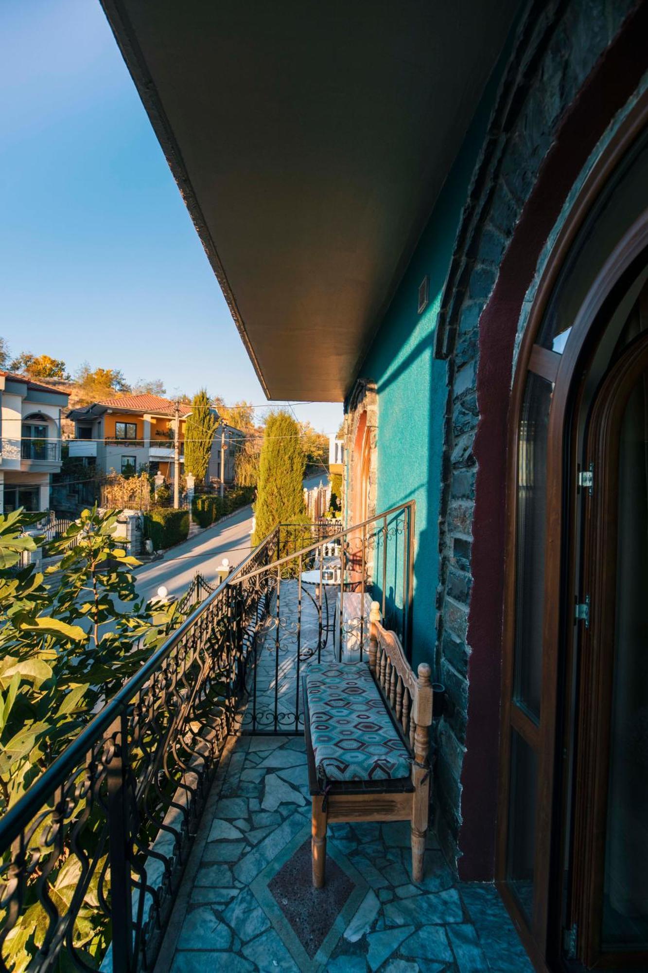 Vila Eden Boutique Hotel Korce Chambre photo