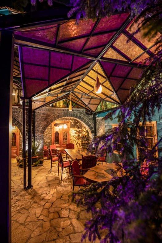 Vila Eden Boutique Hotel Korce Extérieur photo