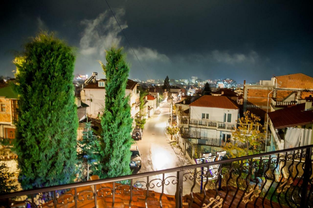 Vila Eden Boutique Hotel Korce Extérieur photo